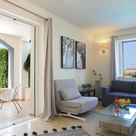 Artdeco Luxury Suites Korakiai Luaran gambar