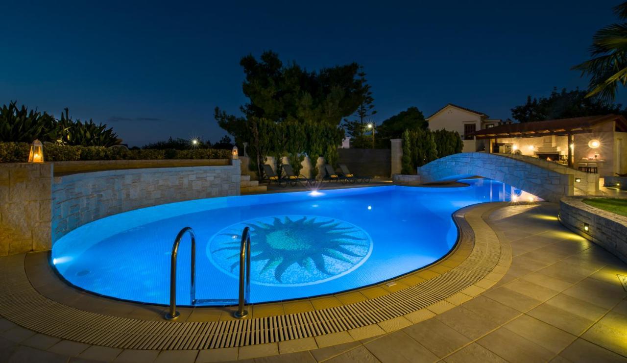 Artdeco Luxury Suites Korakiai Luaran gambar